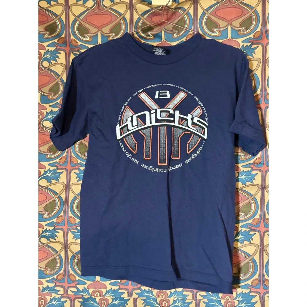 UNK Sergio Rodriguez Knicks NBA Graphic T Shirt Mens Medium Basketball Tee‎